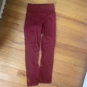 Lululemon leggings with side pocket
